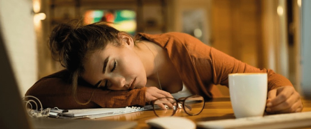 Fight Fatigue Naturally: Discover and Treat Root Causes of Exhaustion